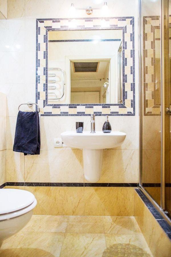 Apartment On Hutsulska 24H Electric Lviv Luaran gambar